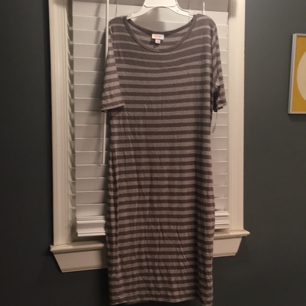 LulaRoe “Julia” shirt dress